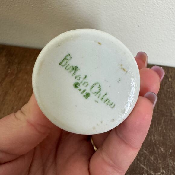 1940's Buffalo China C-12 US Army Medical Department Individual Creamer - Picture 5 of 9